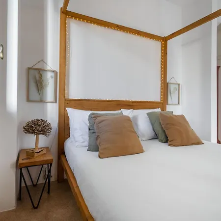 Apartment Putignani 181