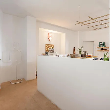 Putignani 181 * Бари